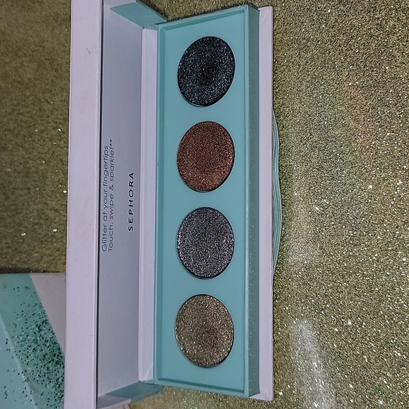 2 FOR $20. Sephora Collection Clean Glitter Palette - Picture 3 of 5